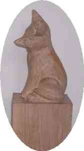 Carved fox memorial: Click to enlarge